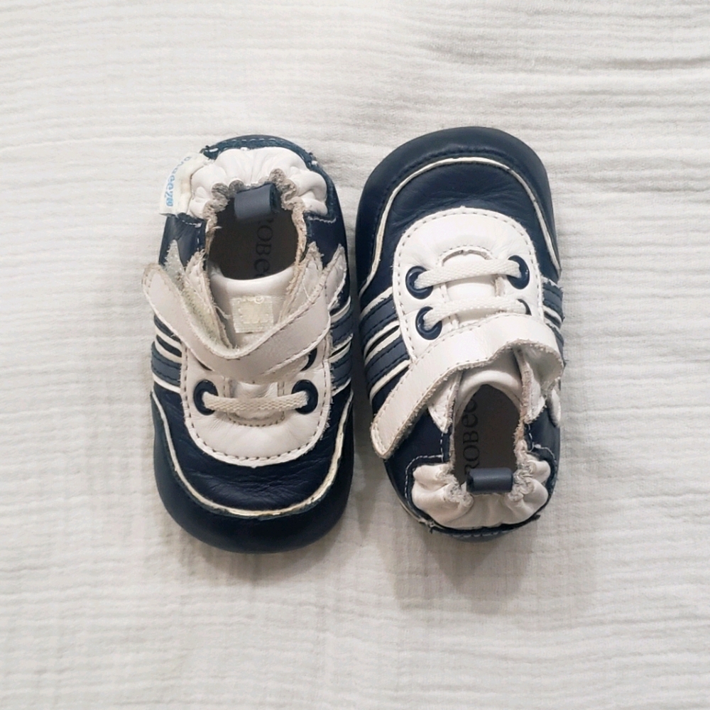 Robeez size 2